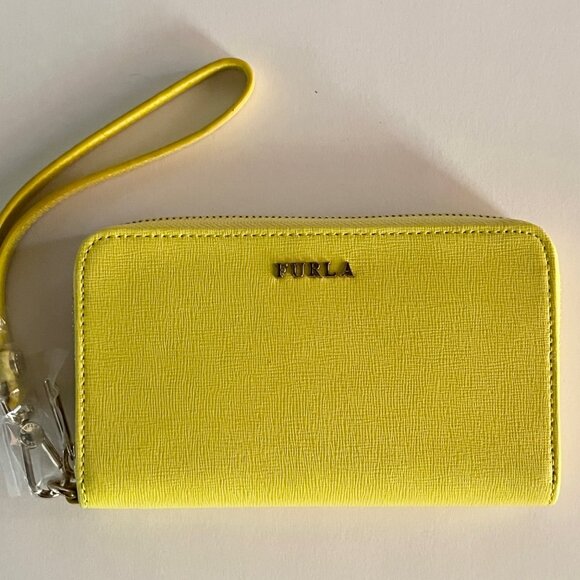 Furla Babylon zip around leather wallet/wristlet. Brand new with tags in box - Picture 2 of 5